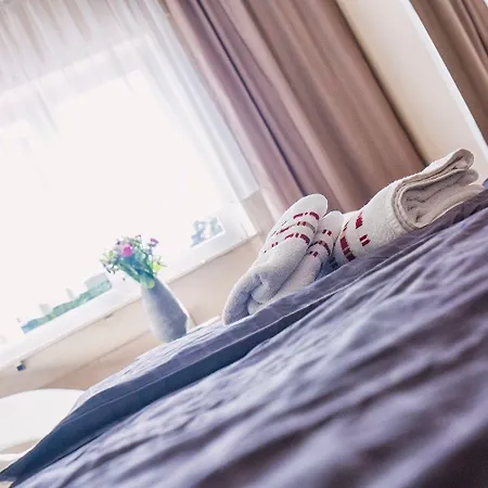 Ferienwohnung Mit Balkon Fur Funf Bis Neun Personen *