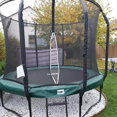 Ferienwohnung Mit Balkon Fur Funf Bis Neun Personen * Hunfelden